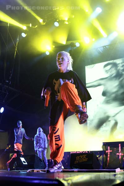 DIE ANTWOORD - 2014-08-22 - SAINT CLOUD - Domaine National - Scene de la Cascade - Watkin Tudor Jones Jr. [Ninja] - Anri du Toit [Yolandi Visser]